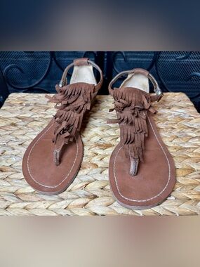 Carlos Santana Brown Fringe Leather Thong Sandals - Women's Casual Summer Shoes